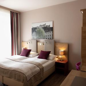 Chambre Confort Lit Queen-Size