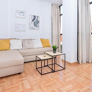 Victoria City Center Apartment