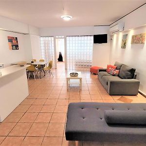 Appartement à 2 Chambres à Coucher