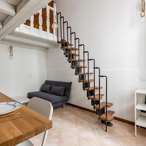 New! Studio Apt 700M From Corso Lodi!