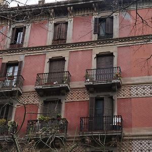Luxury Barcelona Central City Cosy 3 Bedroom Apartment With Private Terrace