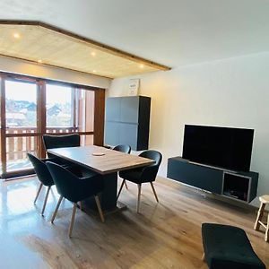 Appartement à 2 Chambres à Coucher
