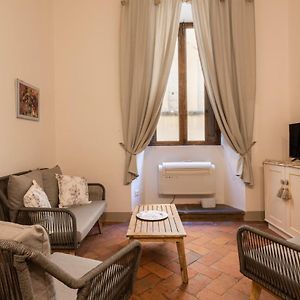 Toscanella Romantic By Mmega