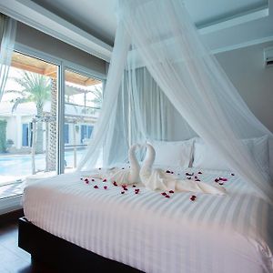 Villa avec Piscine à 1 Chambre à Coucher