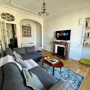 Appartement à 2 Chambres à Coucher