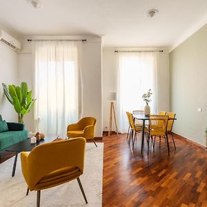 Appartement à 2 Chambres à Coucher
