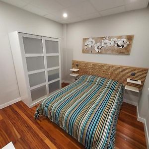 Chambre Lit King-Size avec Accès aux Personnes Handicapées