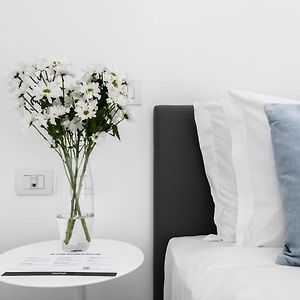 Chambre Accessible aux Personnes à Mobilité Réduite Petite Simple