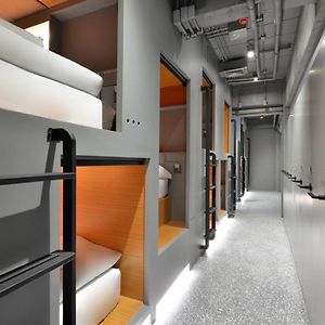 Dormitory Room Mixed
