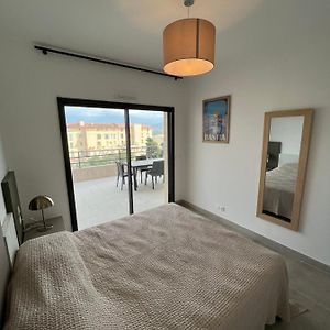 Appartement à 2 Chambres à Coucher