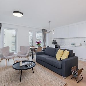 Appartement à 2 Chambres à Coucher
