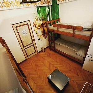 Dormitory Room Mixed