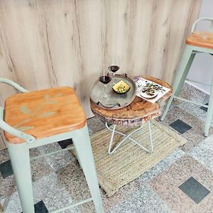 Apartamentos Los Jardines& Parking