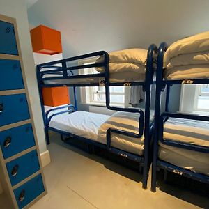 Chambre Juste Pour Femmes Dortoir
