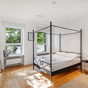 Appartement à 2 Chambres à Coucher