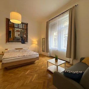 3 Bedrooms- Central Quarter Apartment