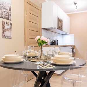 Cosy One-Bedroom Ground Floor Apartment