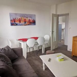 Appartement à 2 Chambres à Coucher