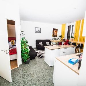 Appartement à 2 Chambres à Coucher