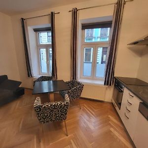Cozynite Premium Apartment Hundertwasser