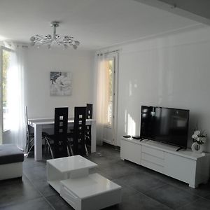 T3 4* centre de Cassis parking, climatisé, wifi