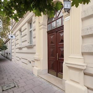 Perla Starego Miasta Kamienica Czapskich By Noclegi Renters