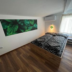 Studio de Luxe