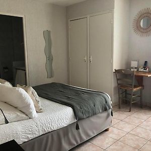 Chambre Standarde Lit Queen-Size