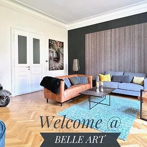 Appartement à 3 Chambres à Coucher