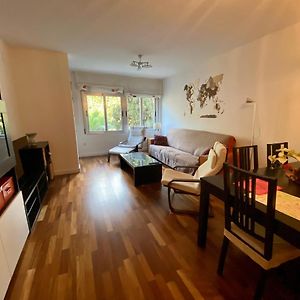 Appartement à 3 Chambres à Coucher