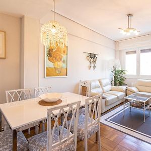Appartement à 3 Chambres à Coucher