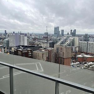 Lovely 2-Bedroom Condo With Balcony