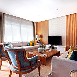 Genteel Home Paseo De Reding