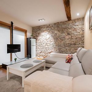 Smart Urban By People Rentals