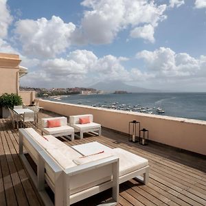 Caracciolo 13 Rooftop & Suites