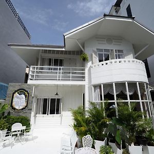 Roomquest Rim Praya Dinsor Road