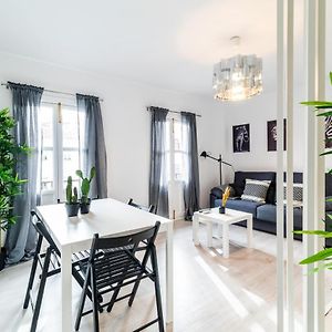 Precioso Apartamento Con Parking En Granada