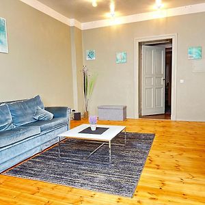 Studio Apartment In Attraktiver Und Zentraler Lage