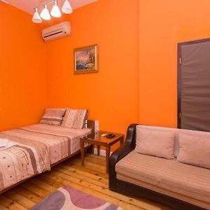 Top Center Apartment 4
