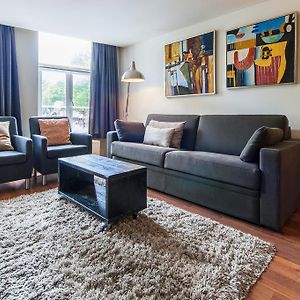 Appartement à 2 Chambres à Coucher