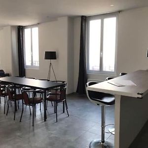Appartement 10 pers face gare SNCF Appart Hotel le Cygne A