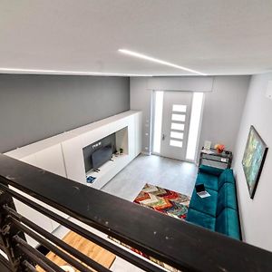 Appartement à 3 Chambres à Coucher