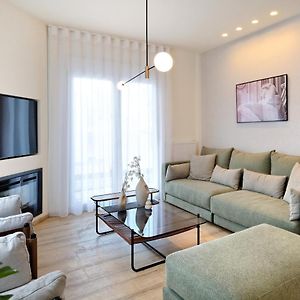Eos Residence