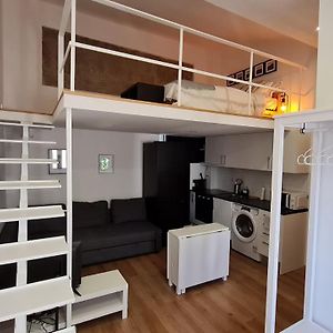 Appartement à 2 Chambres à Coucher