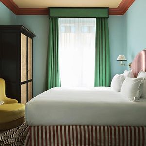 Chambre Standarde Lit Queen-Size