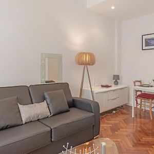 Studio L'Escurial-1 By Interhome