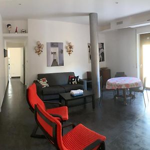 Pizzofalcone Home