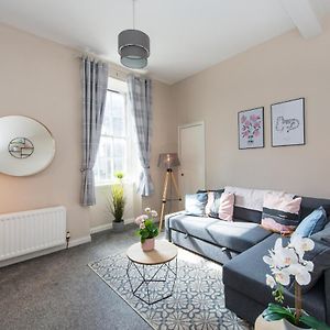 Downtown And Central 1 Bed In Edinburgh