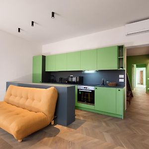 Appartement à 2 Chambres à Coucher