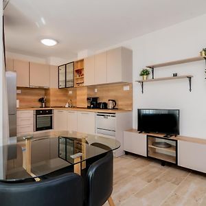 Appartement à 2 Chambres à Coucher